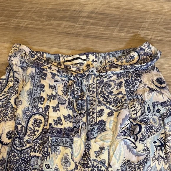 Jules & Leopold Blue and White Paisley Pants - Picture 4 of 7